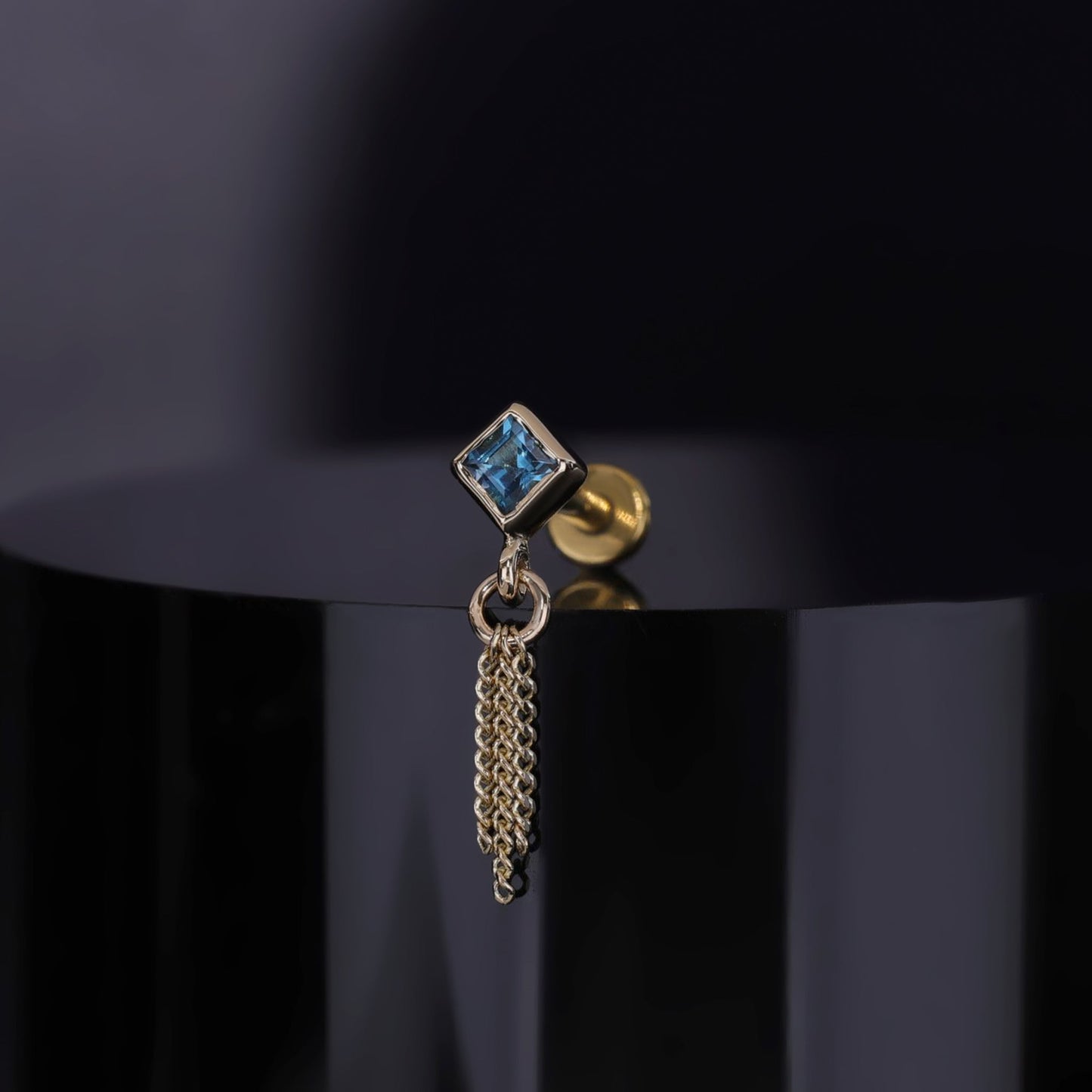 Miel II • London Blue Topaz 3 C-Chain Tassel