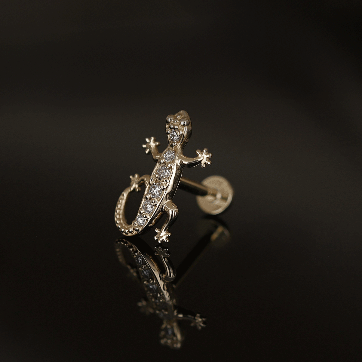 Diamond-Set Lizard • Internally Threaded