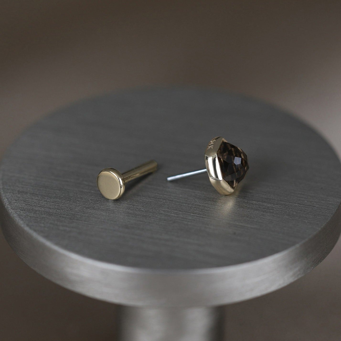 Aria • 14K Gold Smoky Quartz Threadless Ends • HoneyComb - BEATTI