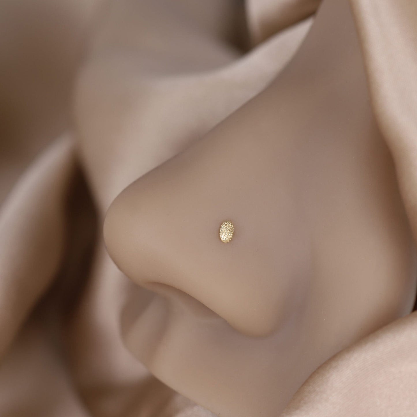 Petite Oval Sand Blast Threadless End