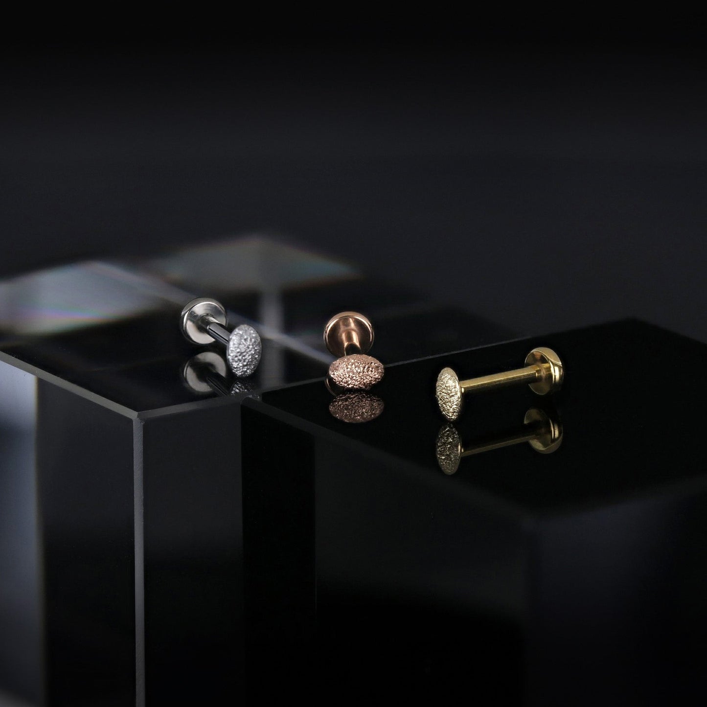 Petite Oval Sand Blast Threadless End