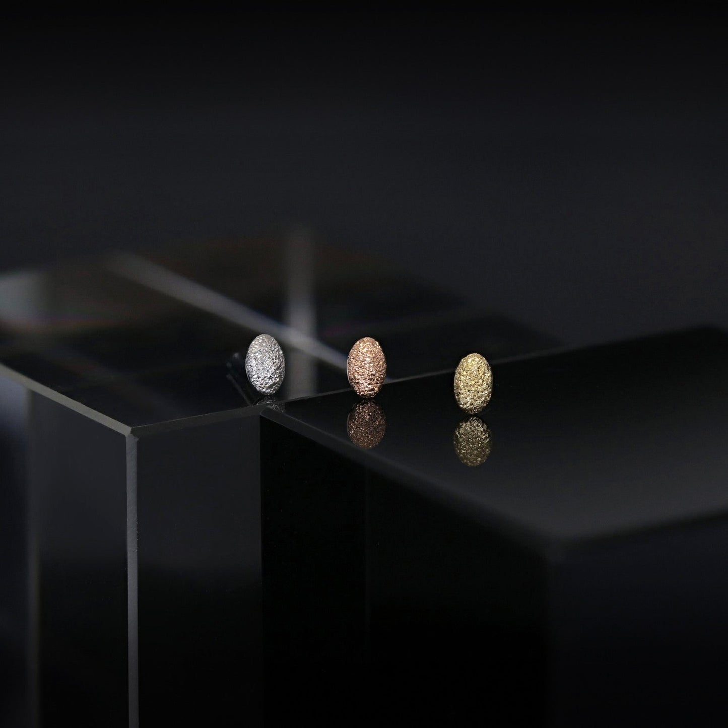 Petite Oval Sand Blast Threadless End