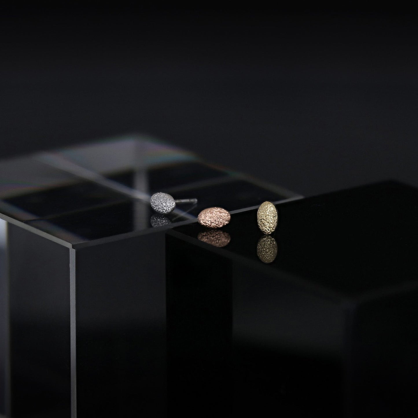 Petite Oval Sand Blast Threadless End