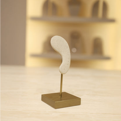 Ear-Silhouette Curation Stand BTD04
