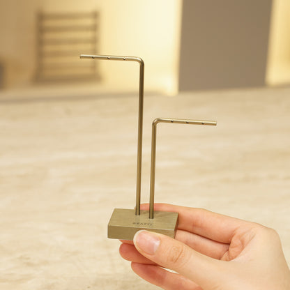 Signature Duo-Post Piercing Stand BTD06