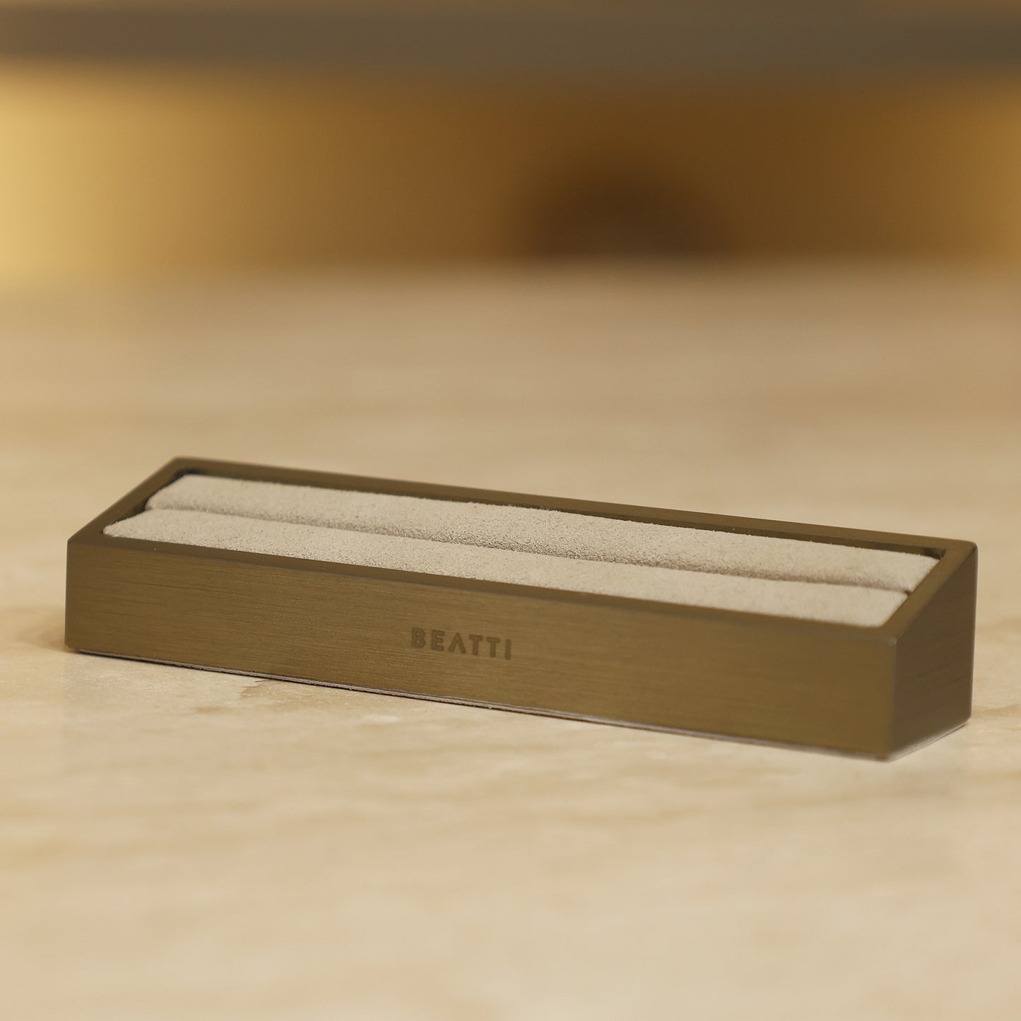 Signature Mini Slot Display BTD12
