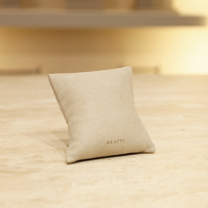 Versatile Pillow Display with Kickstand BTD15