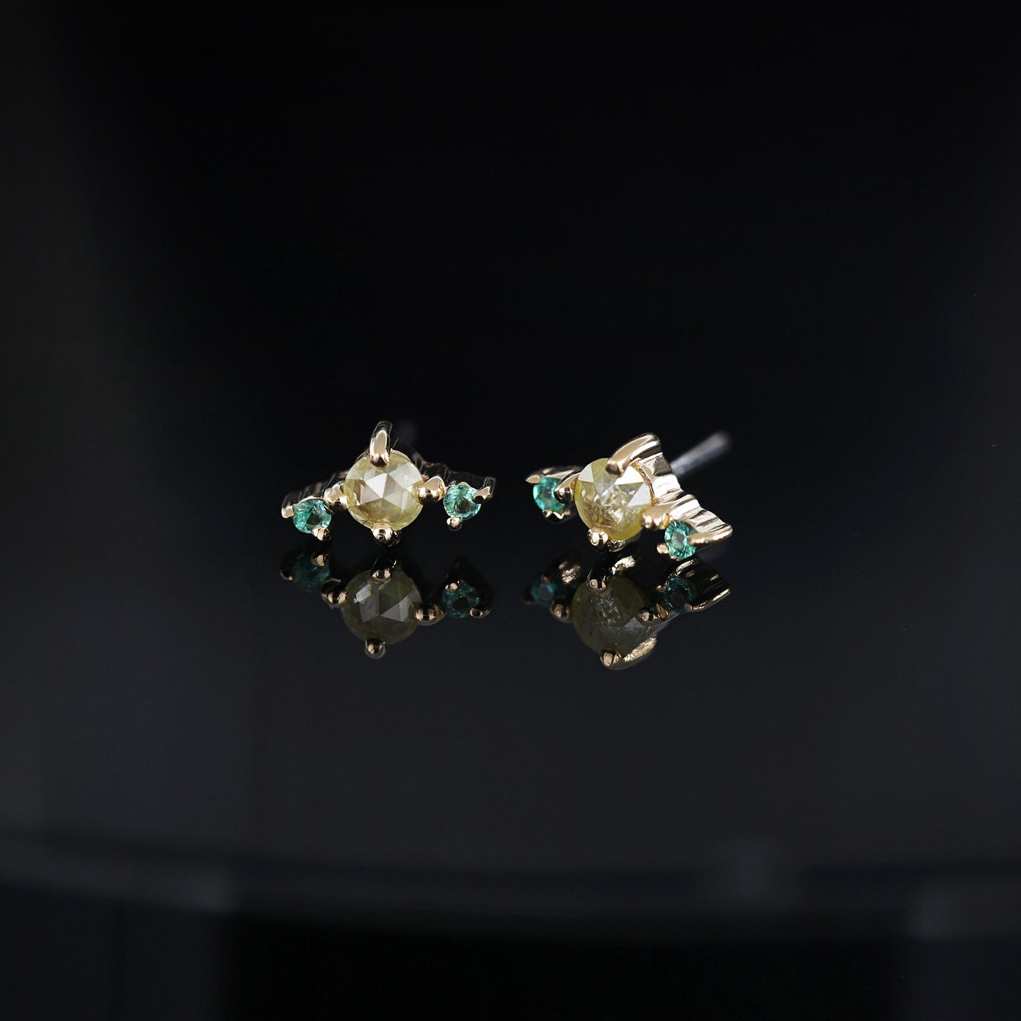 Astrid • Rose Cut Diamond Trio Threadless End