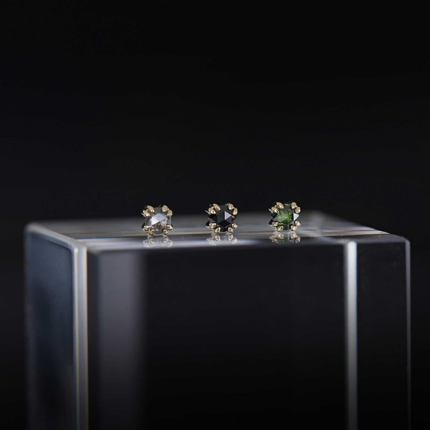 Kai • 2.5mm Rose Cut Diamond Threadless End