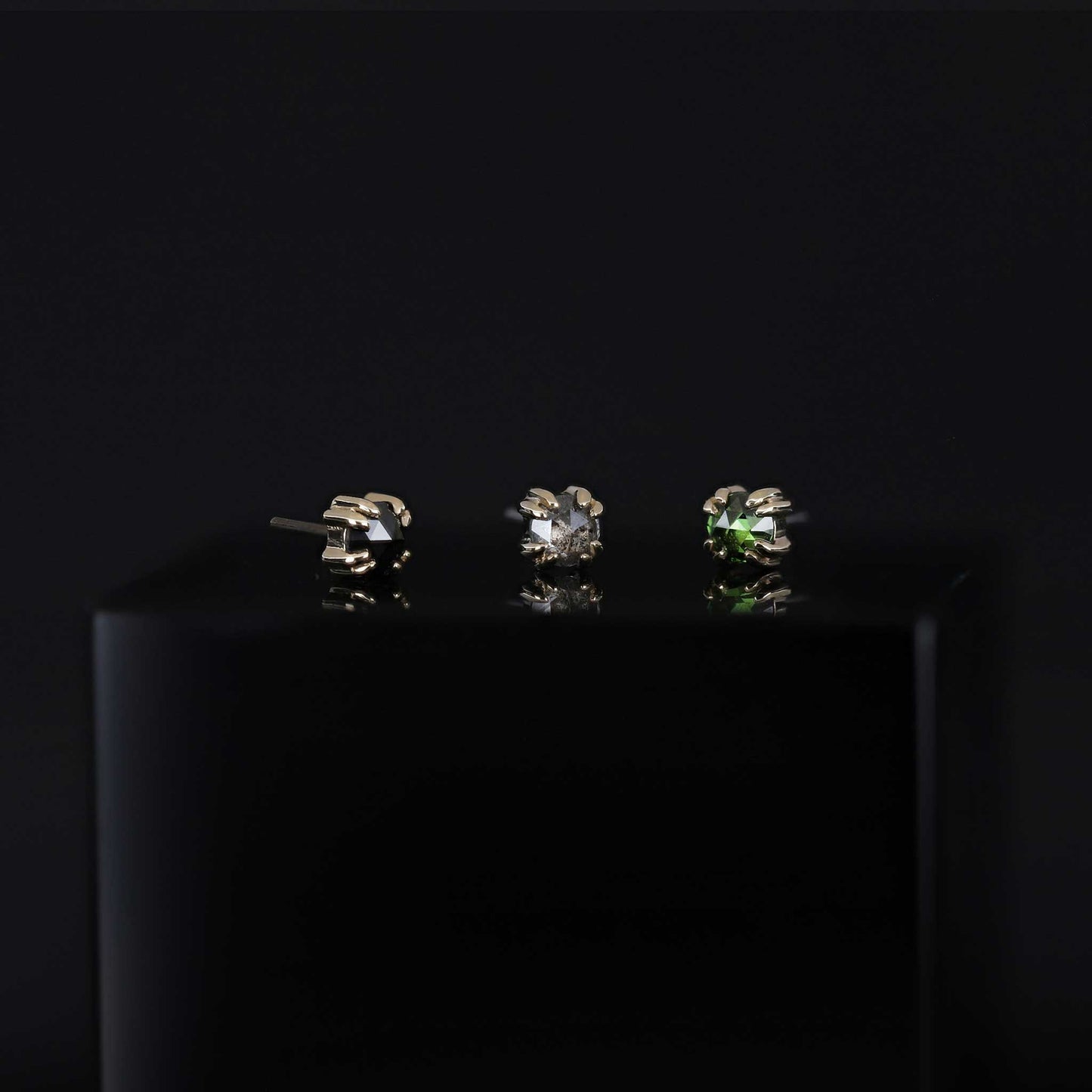 Kai • 2.5mm Rose Cut Diamond Threadless End