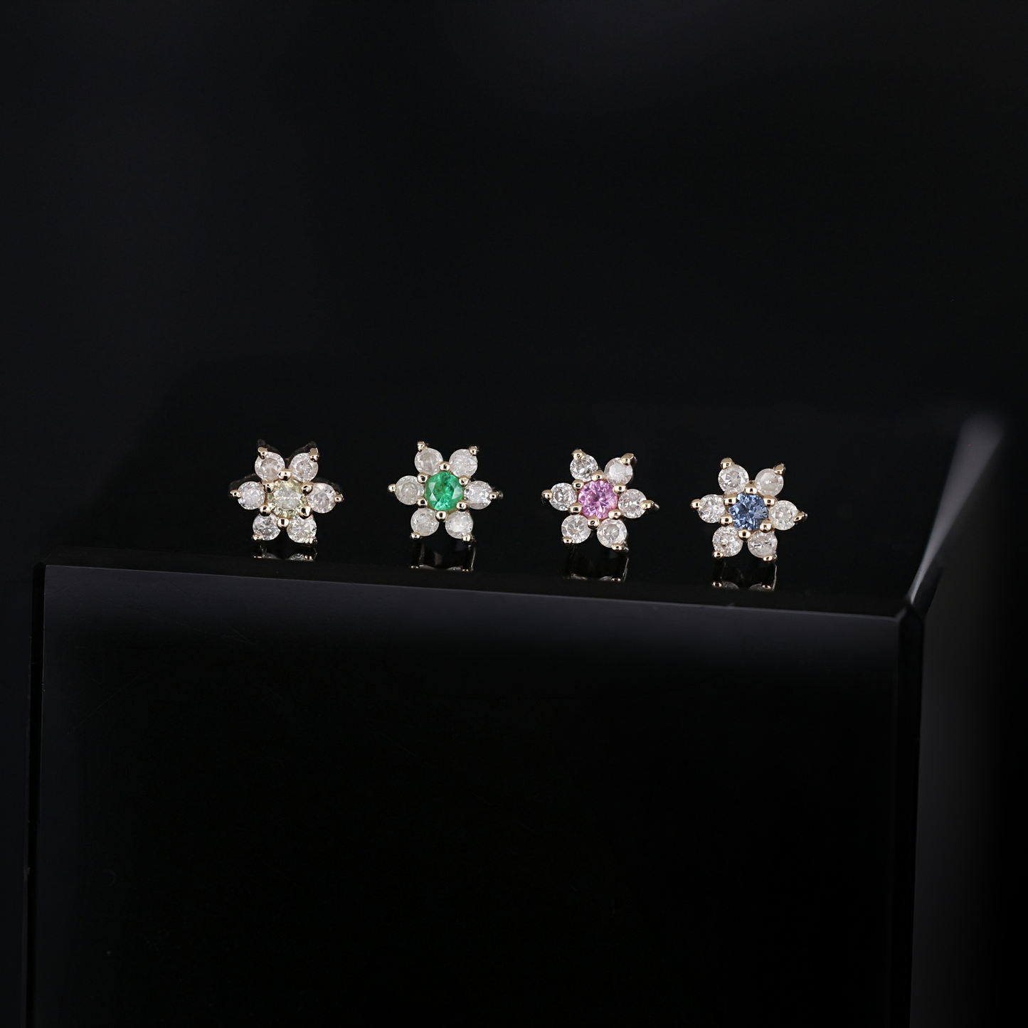 Blossom • Tiny Icy Floral Diamond Threadless End