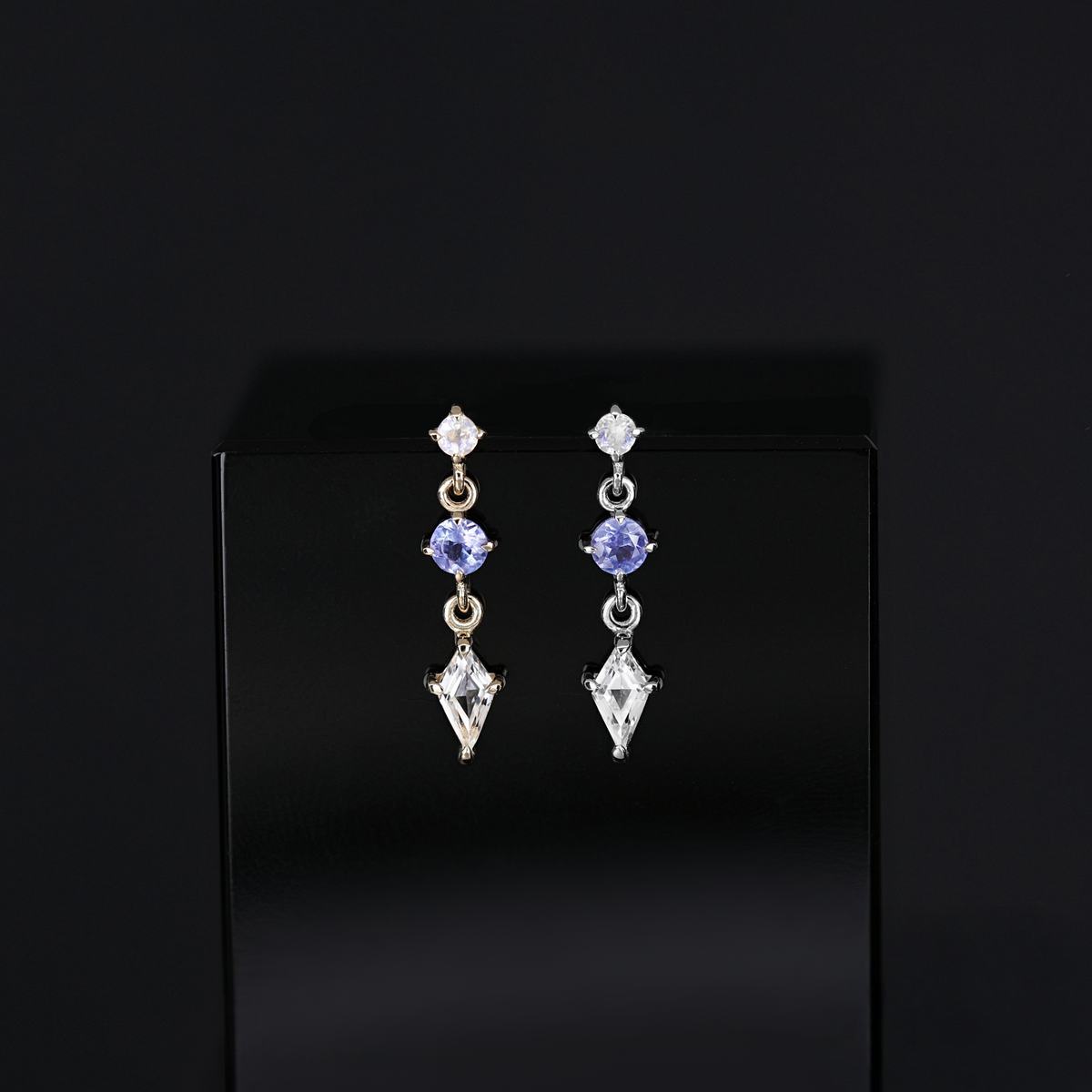 Dias • Triple Gemstone Kite Drop Threadless End