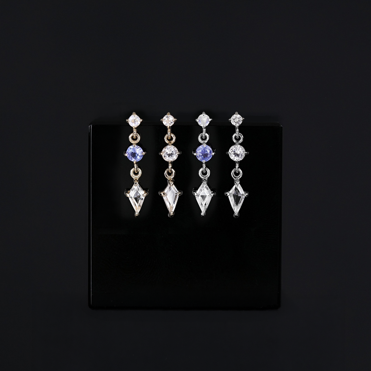 Dias • Triple Gemstone Kite Drop Threadless End
