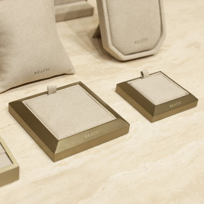 Signature Modular Cushion Display BTD14