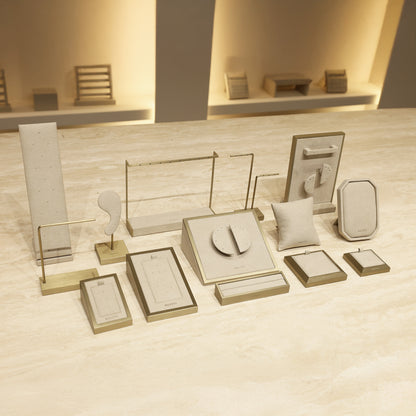 Mini Angled Stud Display BTD02